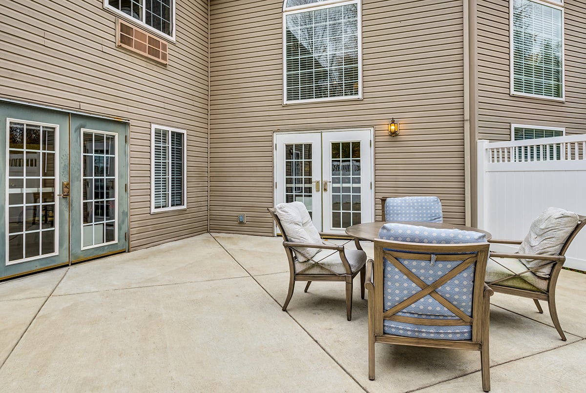 3_Courtyard-Jun-21-2023-06-43-30-7689-AM