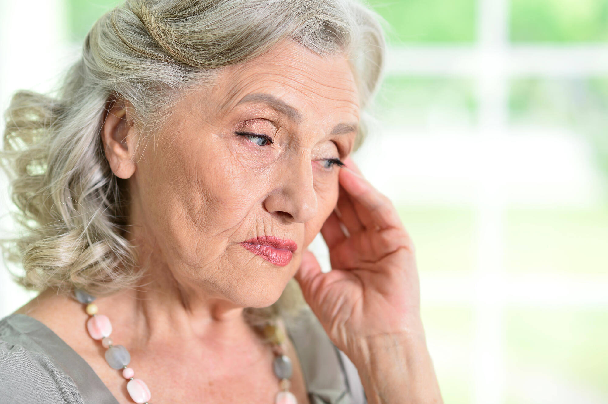 Recognizing Hearing Loss Symptoms in Seniors: Early Detection and Intervention